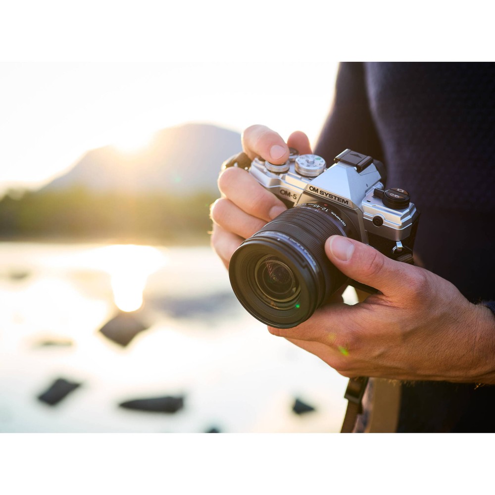 Фотоаппарат OM System OM-5 Body серебристый