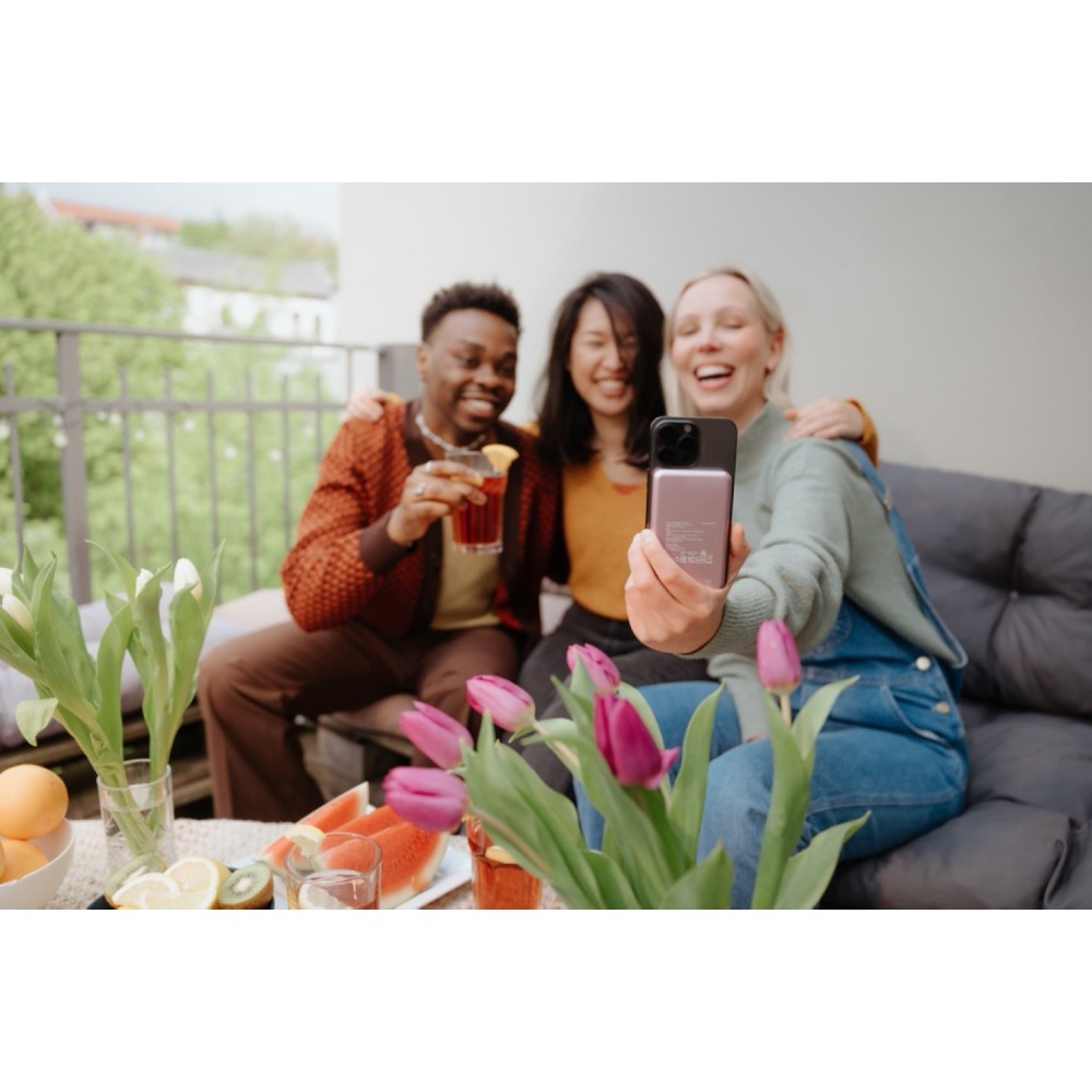 Портативный аккумулятор Verbatim Charge‘n’Go Power Bank 5000 мАч с беспроводной зарядкой, розовый