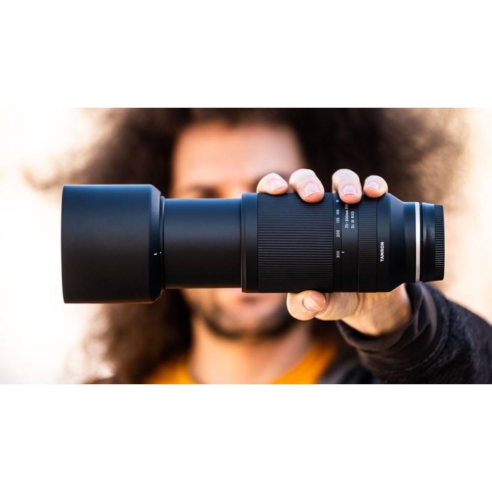 Объектив Tamron 70-300mm F/4.5-6.3 Di III RXD (A047) для Sony FE