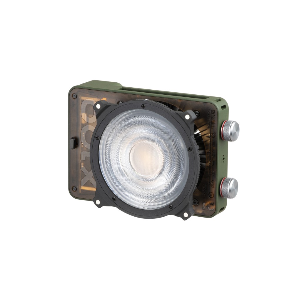 Осветитель Zhiyun MOLUS X100RGB COB Light PRO