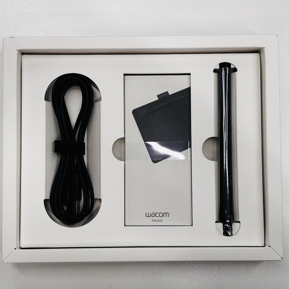 Графический планшет Wacom Intuos S черный (как новый)