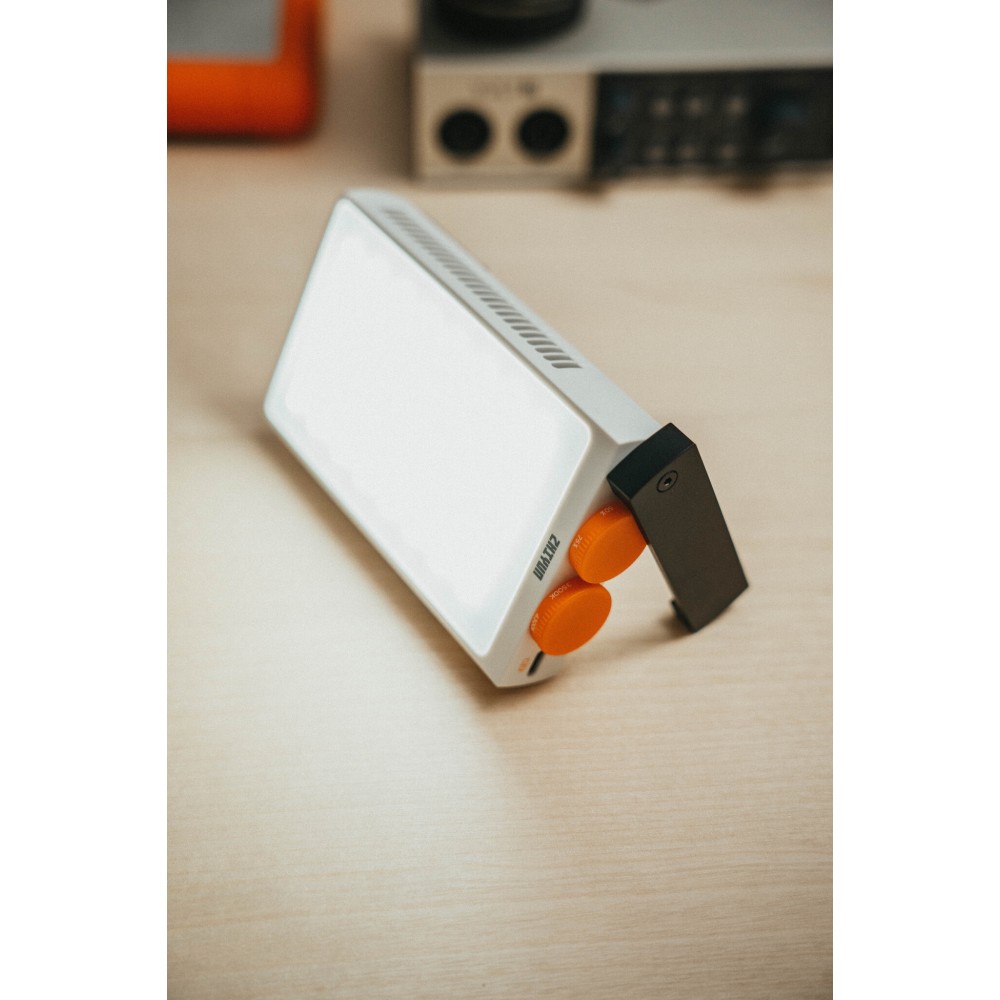 Осветитель светодиодный Zhiyun FIVERAY M40
