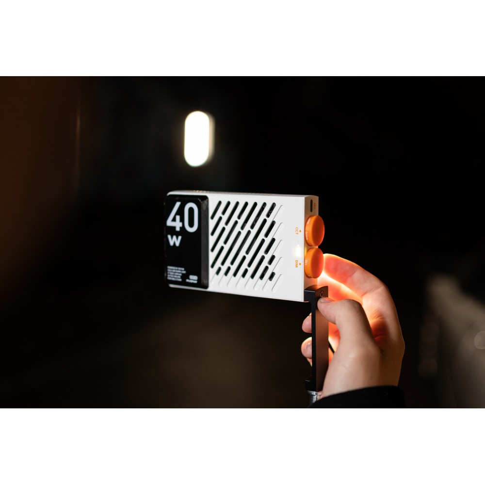 Осветитель светодиодный Zhiyun FIVERAY M40