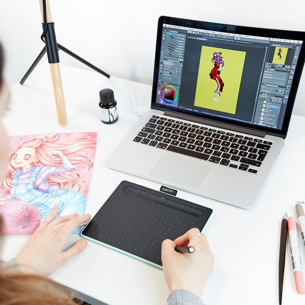 Графический планшет Wacom Intuos M Bluetooth черный
