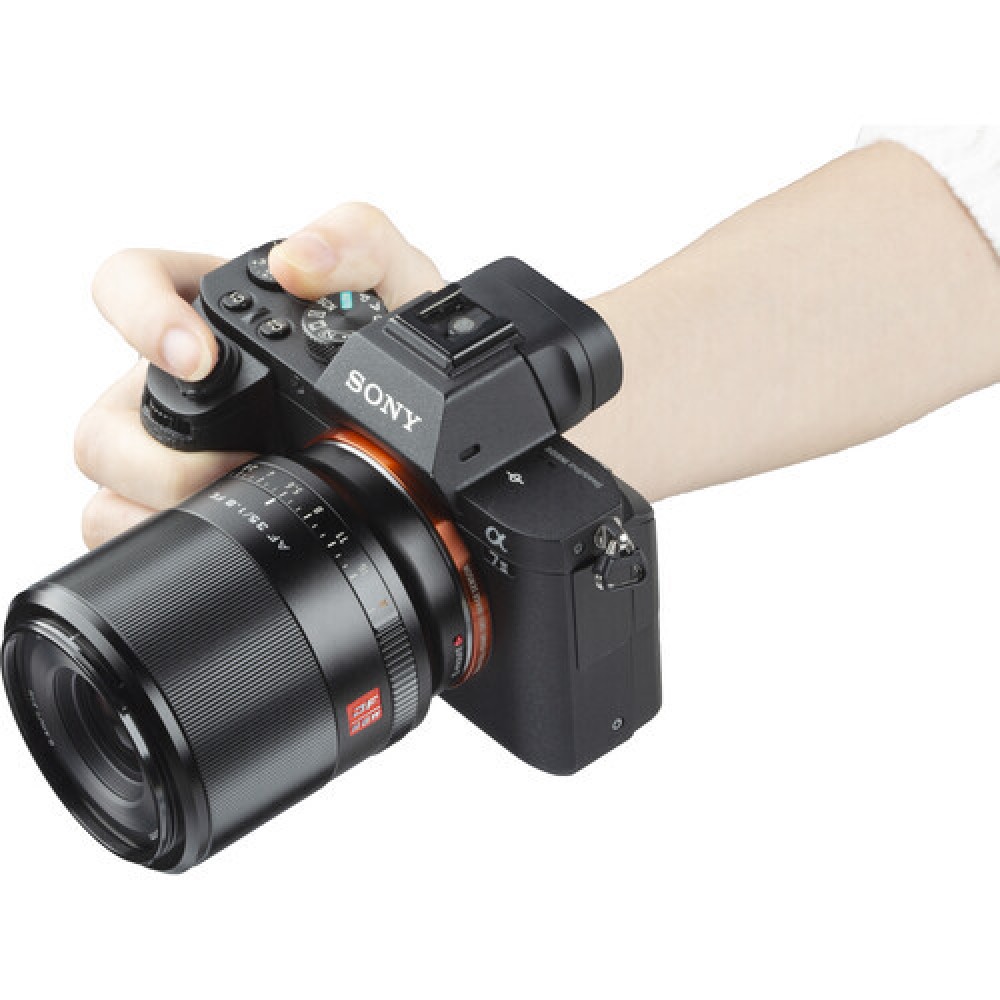 Объектив Viltrox AF 35mm F1.8 FE для Sony FE